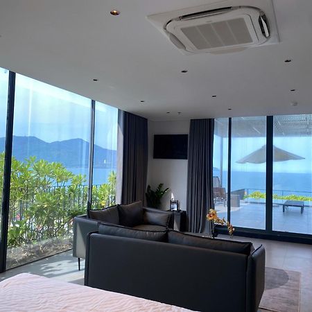 Jbay Beachfront Boutique Hotel Da Nang Bagian luar foto