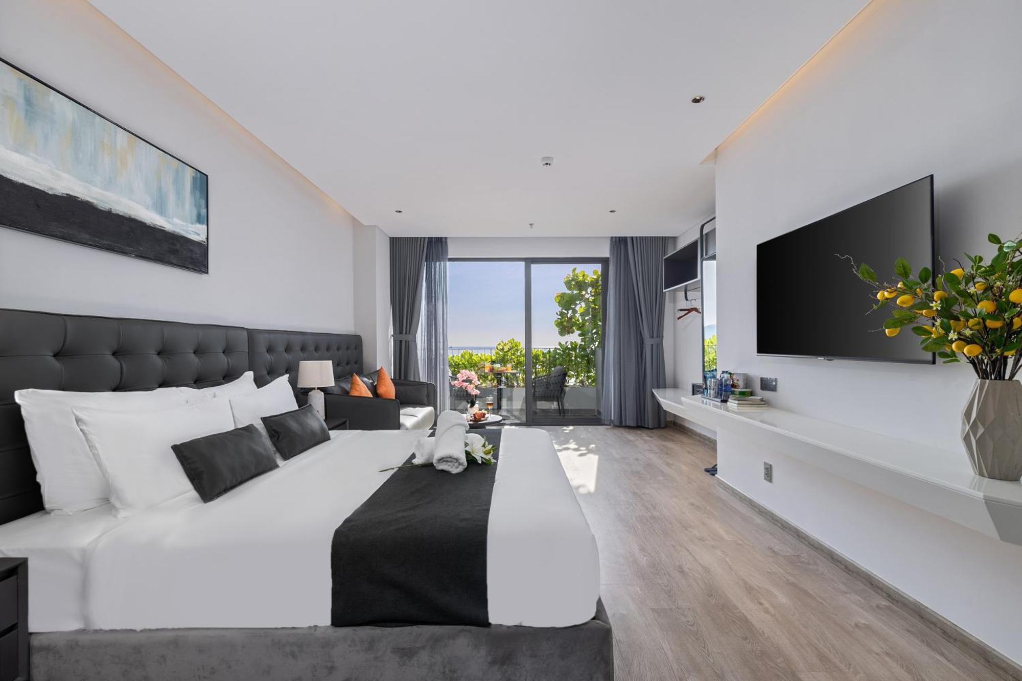 Jbay Beachfront Boutique Hotel Da Nang Bagian luar foto