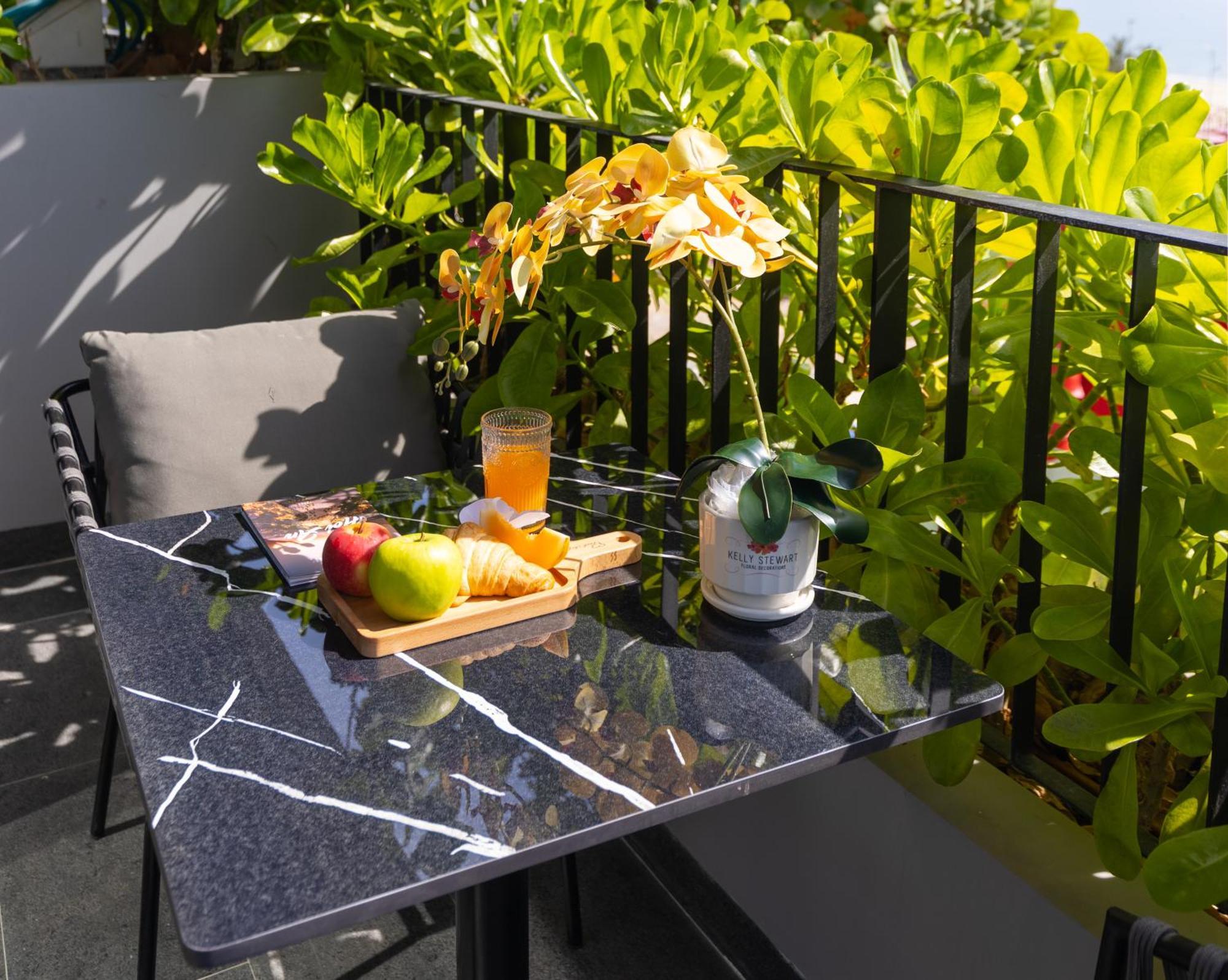 Jbay Beachfront Boutique Hotel Da Nang Bagian luar foto