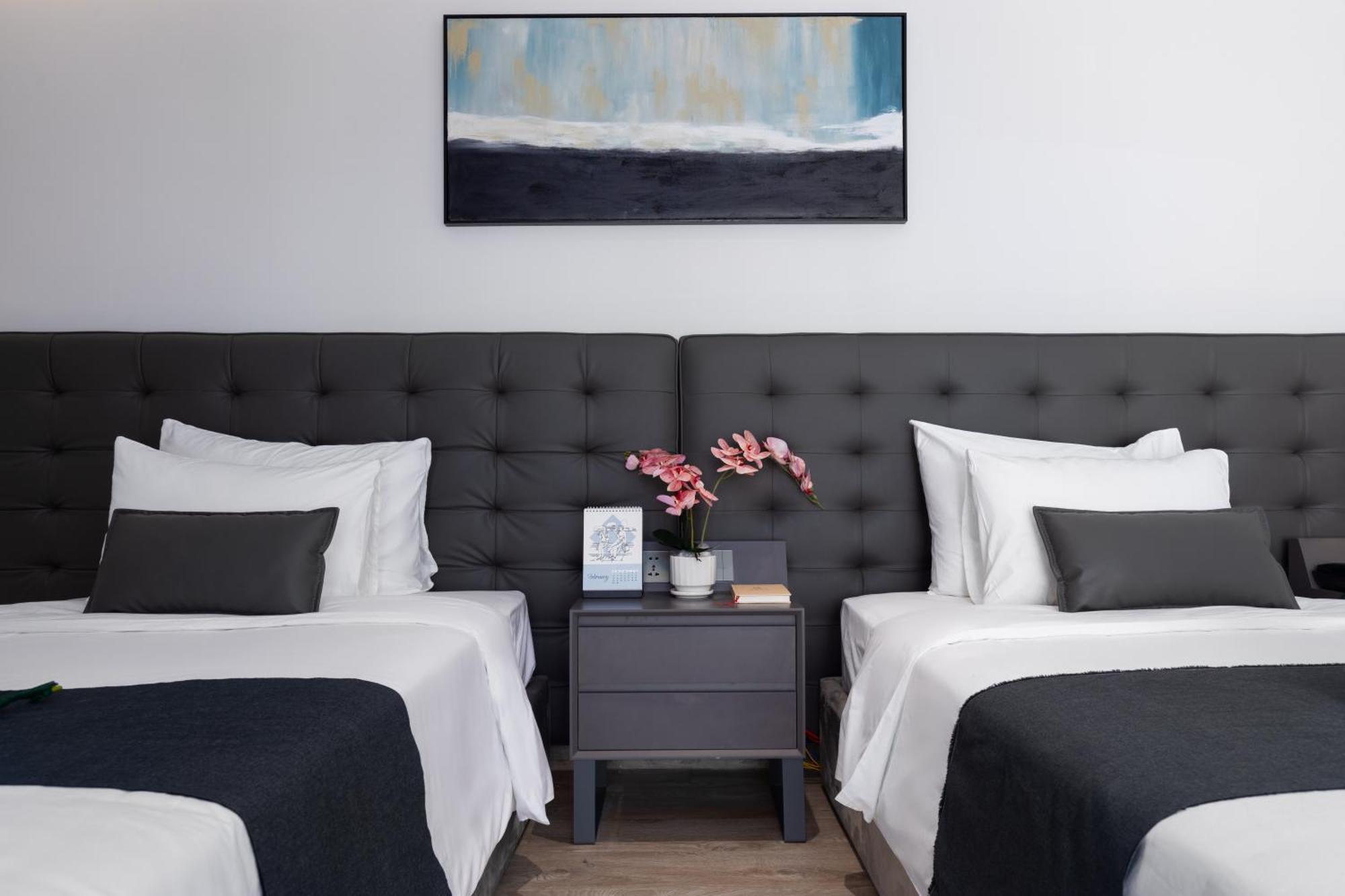 Jbay Beachfront Boutique Hotel Da Nang Bagian luar foto