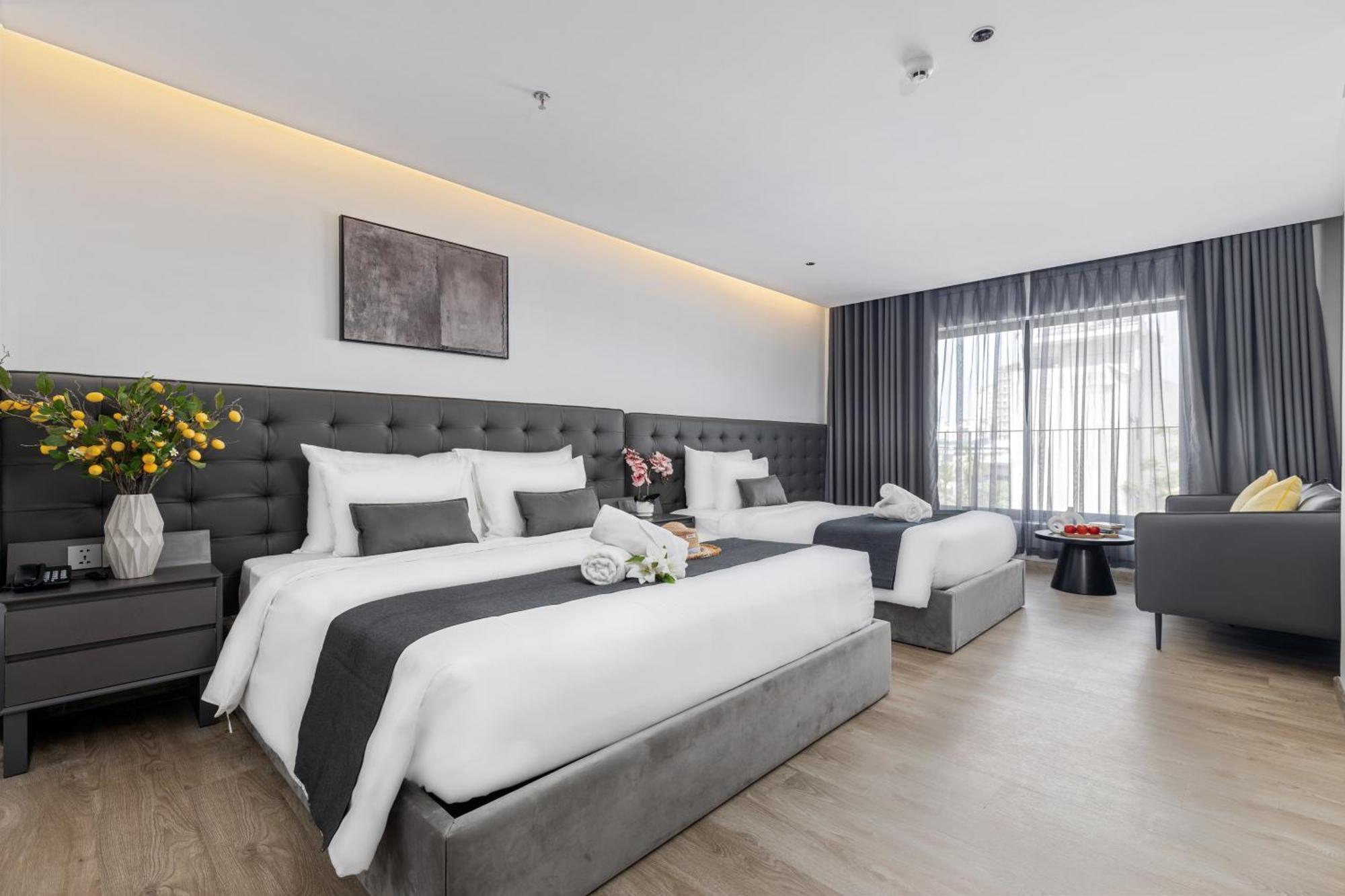 Jbay Beachfront Boutique Hotel Da Nang Bagian luar foto