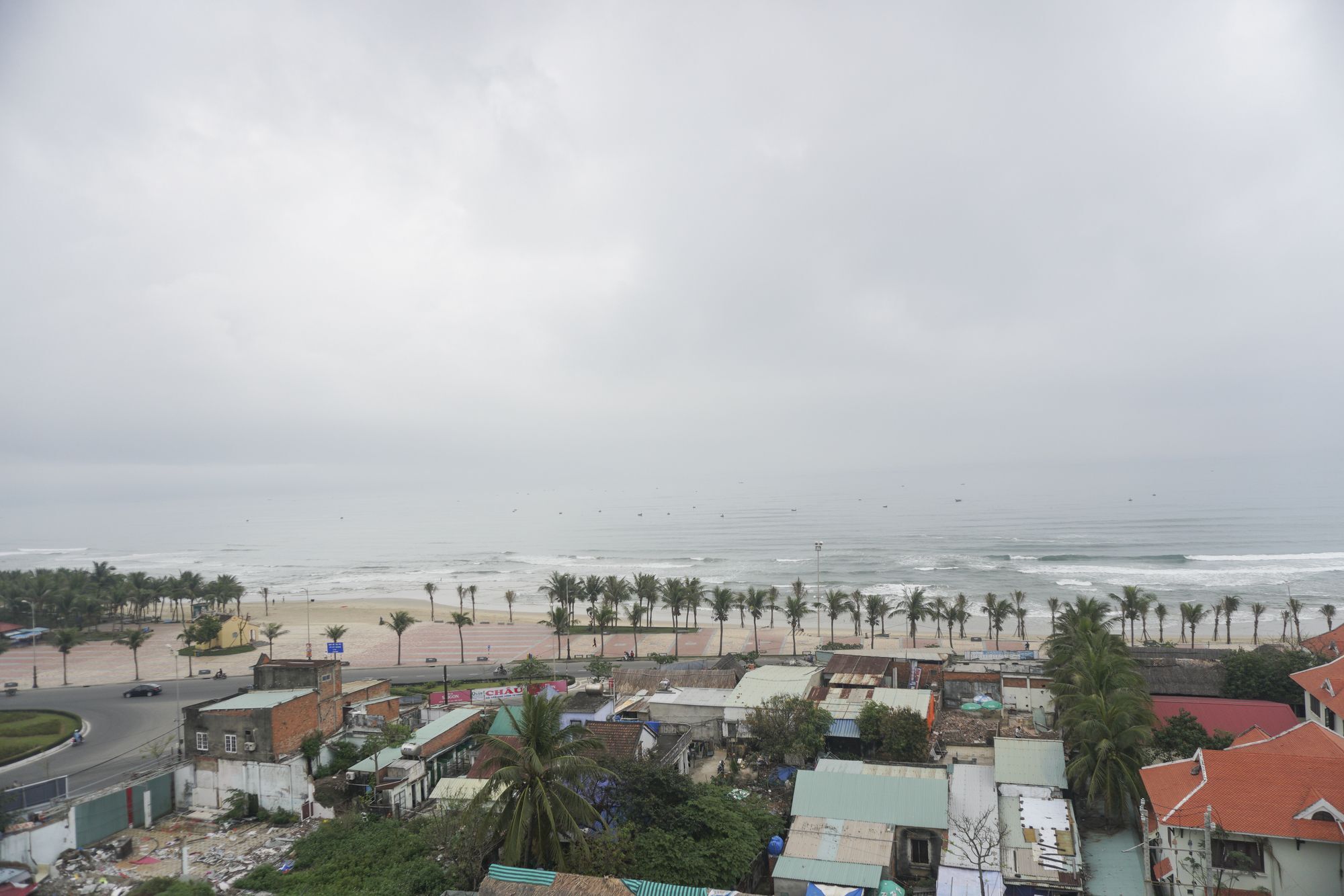 Jbay Beachfront Boutique Hotel Da Nang Bagian luar foto